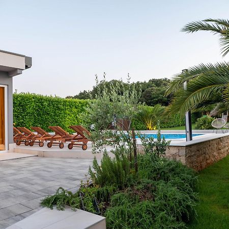 Villa Vinky Pola Esterno foto