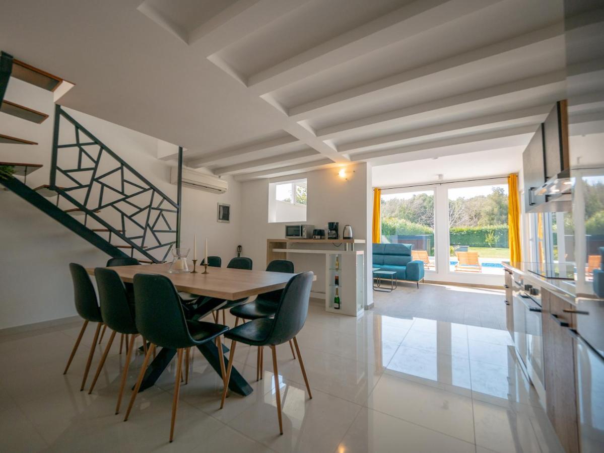 Villa Vinky Pola Esterno foto
