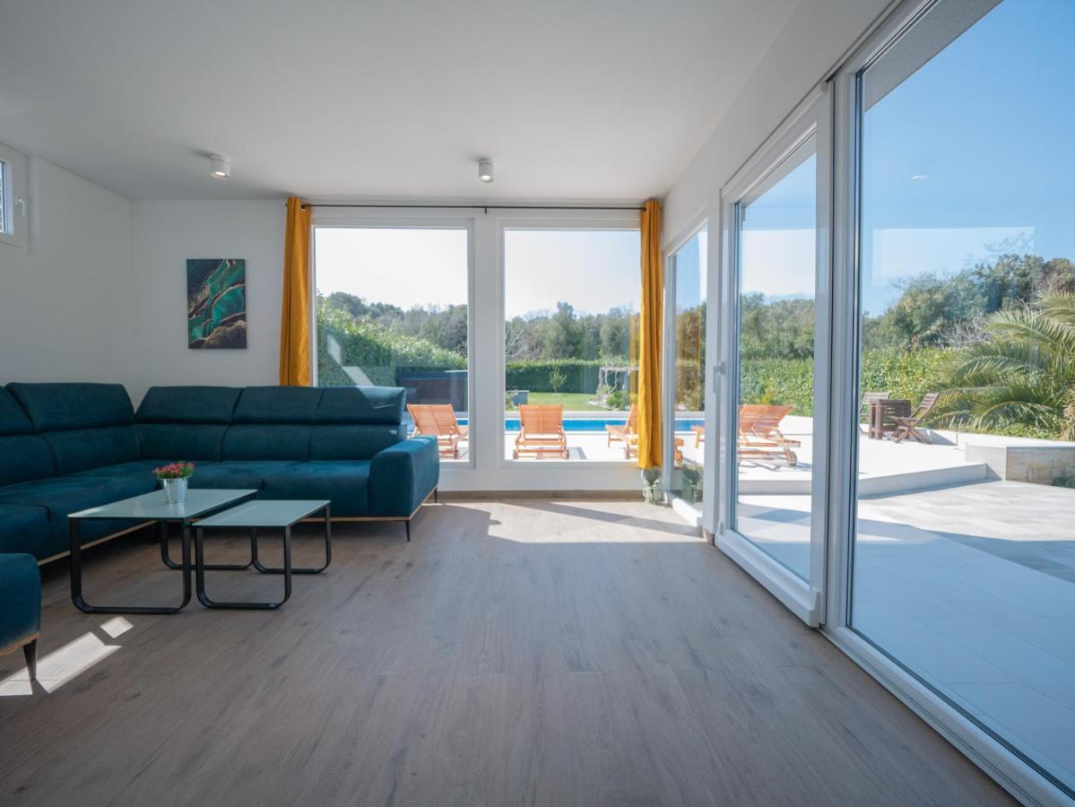 Villa Vinky Pola Esterno foto