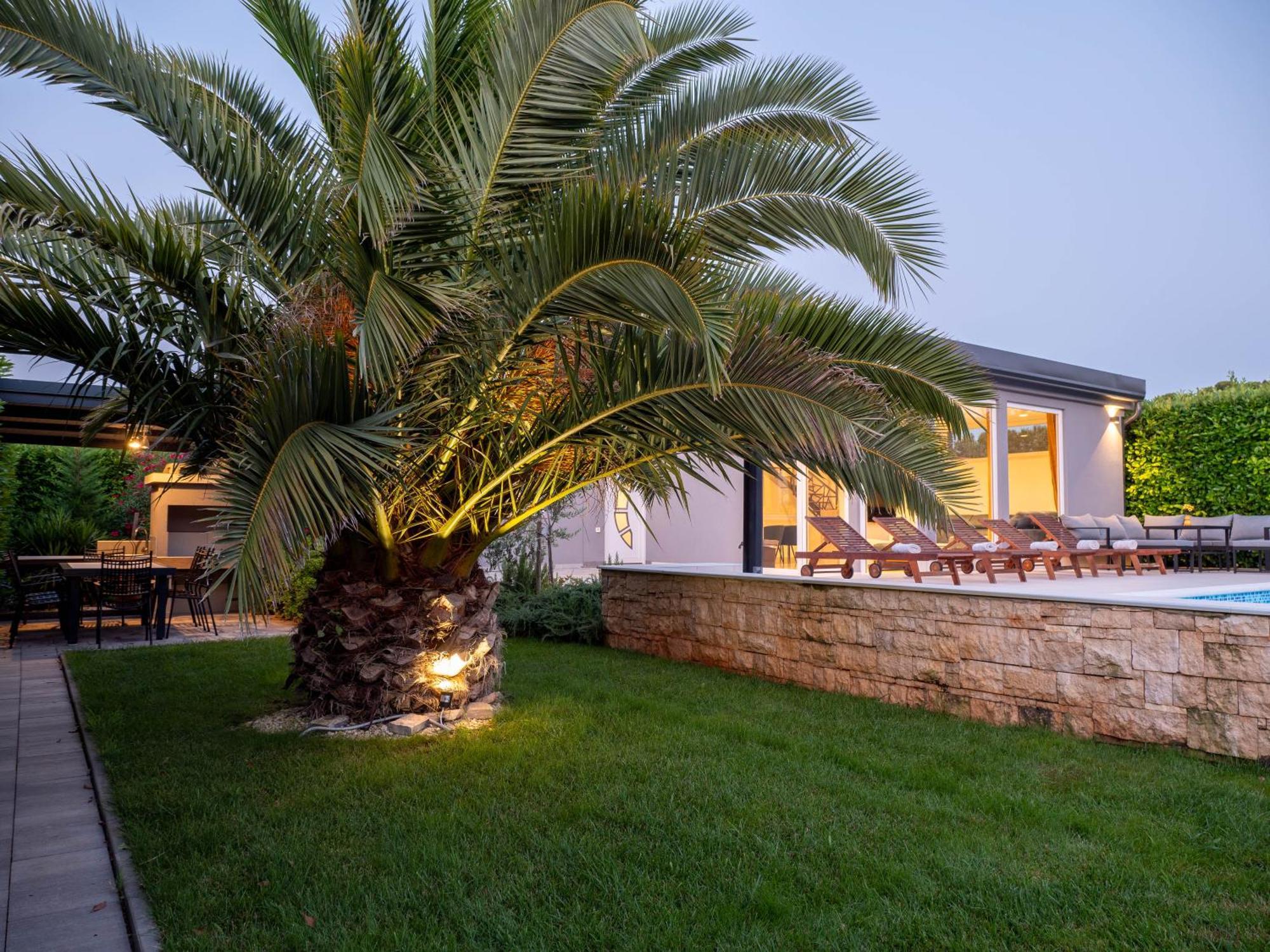 Villa Vinky Pola Esterno foto